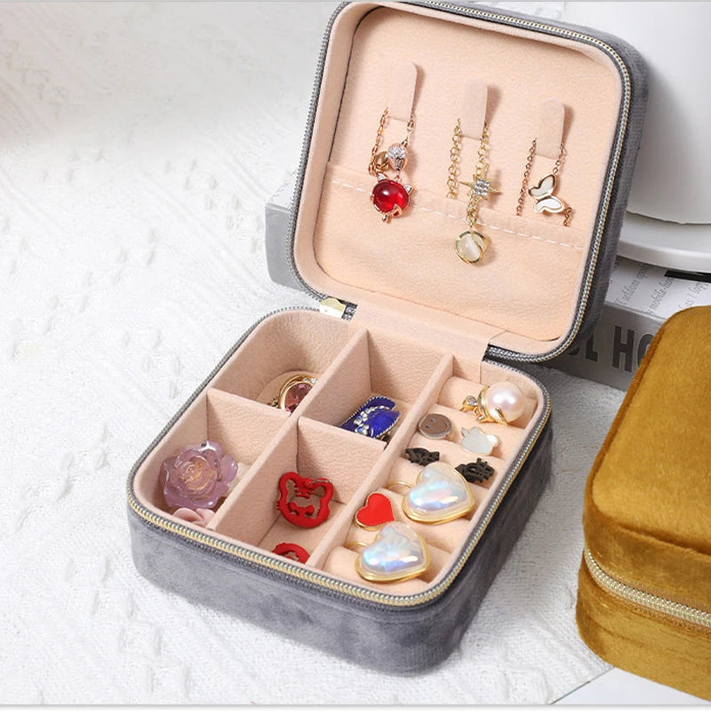 Velvet Classic Jewelry Box Storage Case elyndar