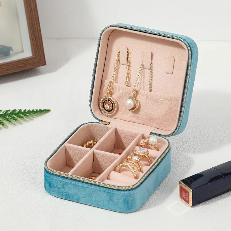 Velvet Classic Jewelry Box Storage Case elyndar