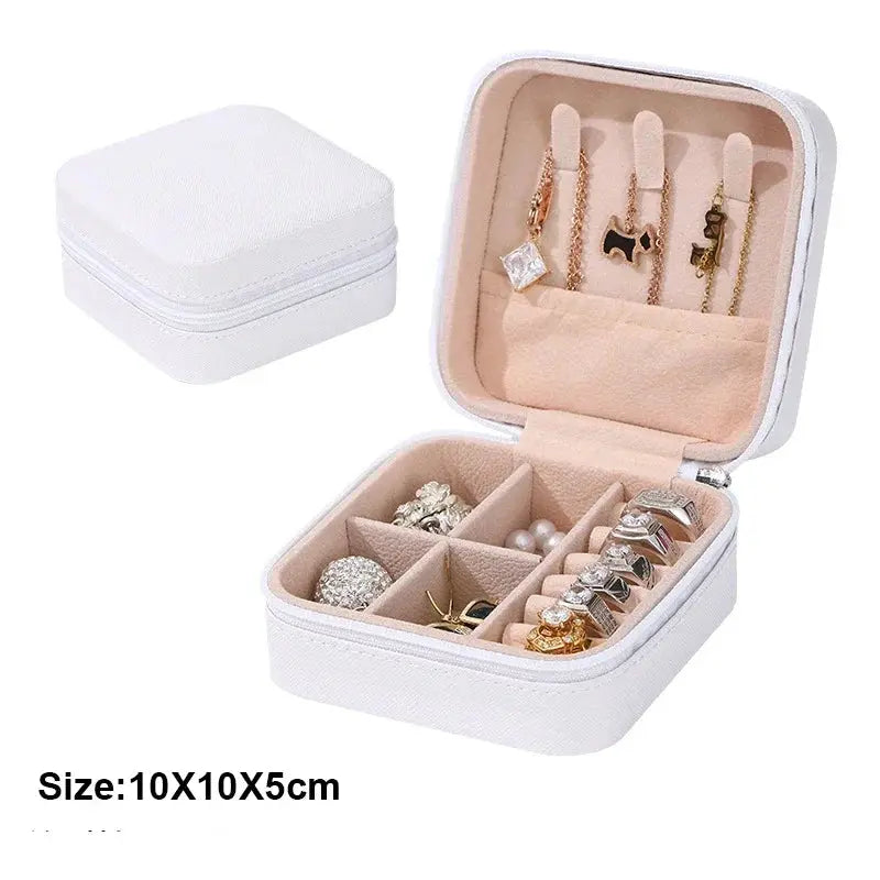 Mini Jewelry Travel Box – Portable Storage for Rings, Earrings & Necklaces elyndar