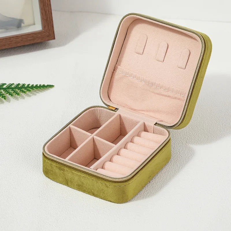 Velvet Classic Jewelry Box Storage Case elyndar