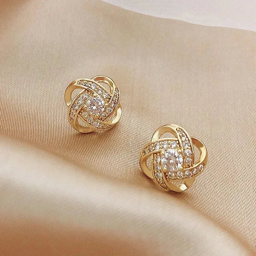 Elegant Crystal Earrings – Heart Flower Geometric Style elyndar